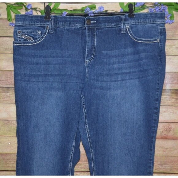 Love Indigo Straight Leg Embroidered Denim Blue Jeans Plus Size 22W Stretch - Picture 2 of 10